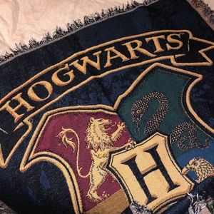 Harry Potter Hogwarts Throw Blanket Knit